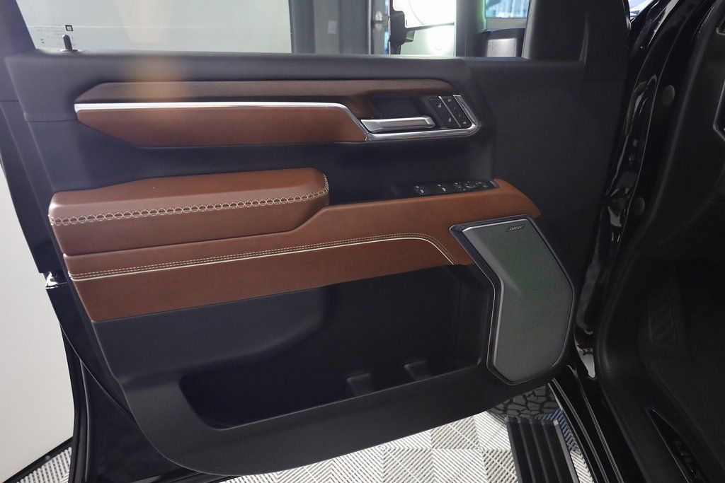 2024 GMC Sierra 3500HD Denali Ultimate - Photo 15