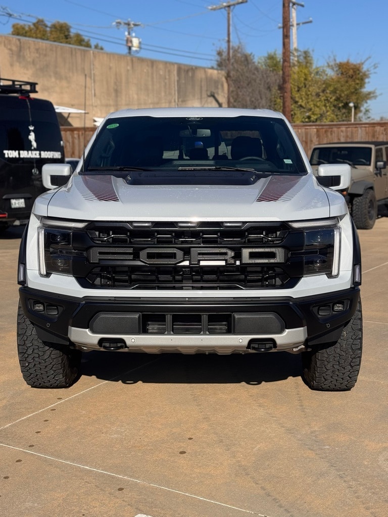2025 Ford F-150 Raptor's photo