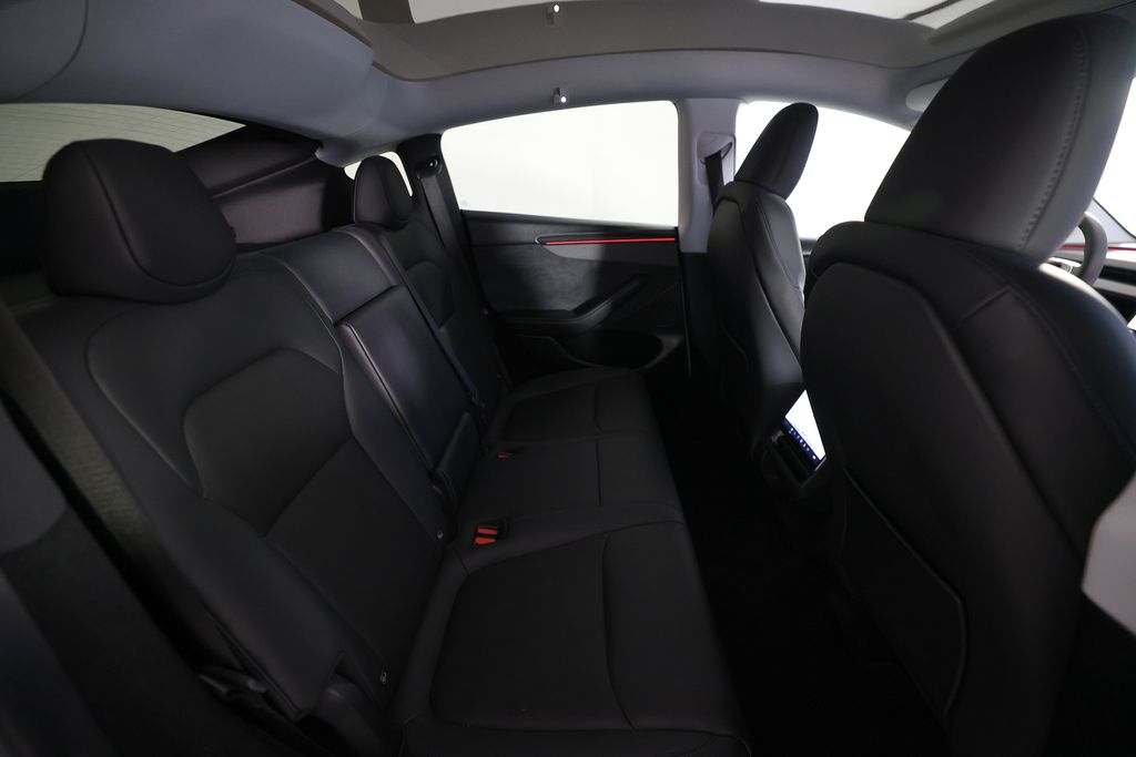 2026 Tesla Model Y Long Range - Photo 11