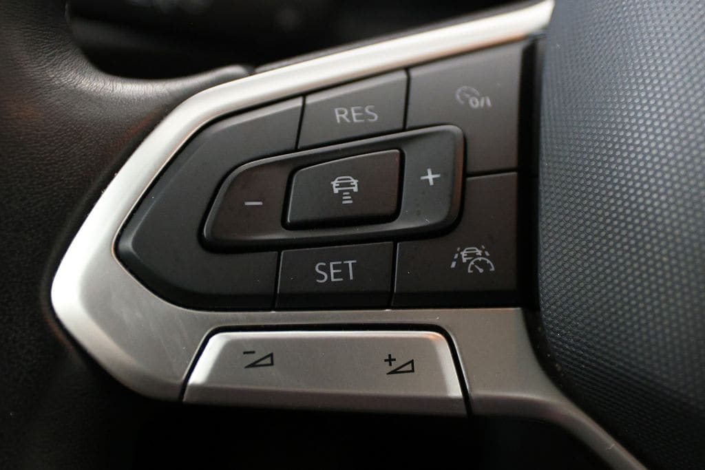 2024 Volkswagen Jetta SE - Photo 20