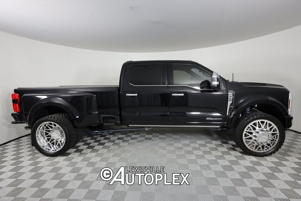 2024 Ford F-450 Limited photo 4