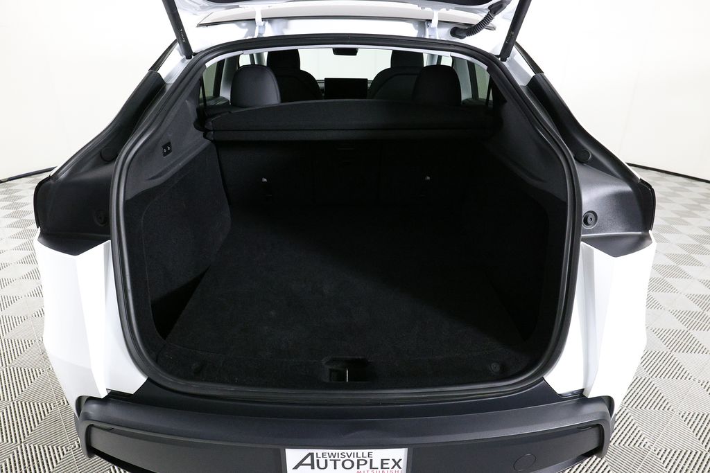 2026 Tesla Model Y Long Range - Photo 12