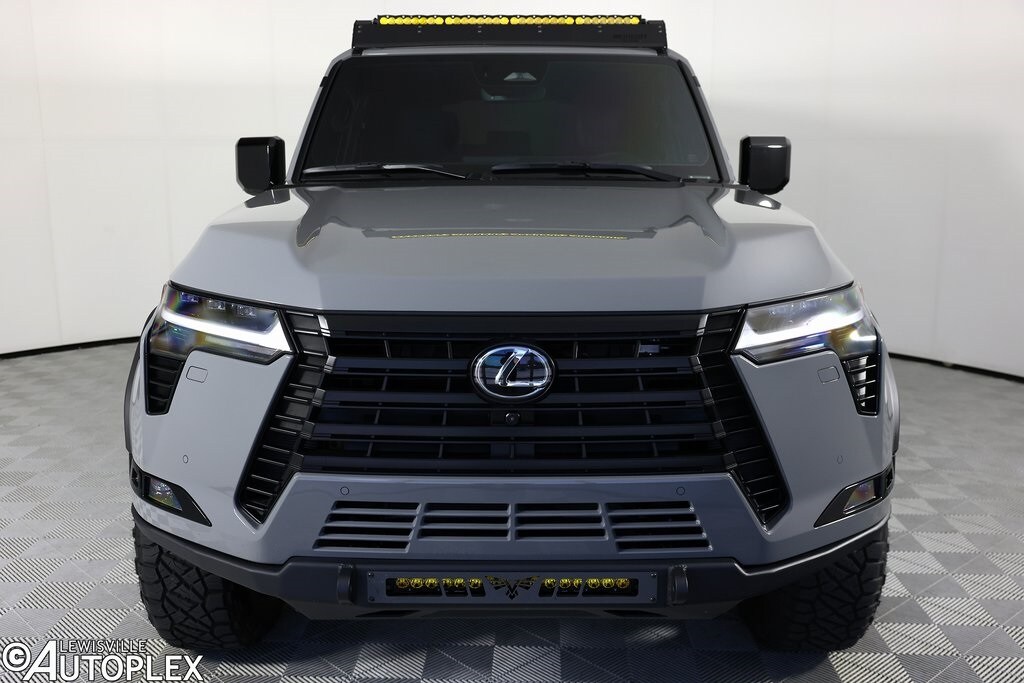 2025 Lexus GX 550 Overtrail photo 2