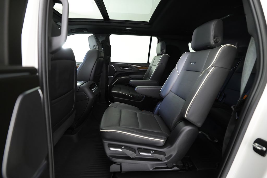 2024 Cadillac Escalade ESV Premium Luxury - Photo 16