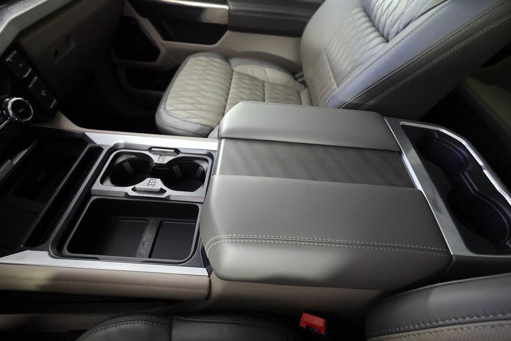 2025 Ford F-350 Super Duty Platinum - Photo 36