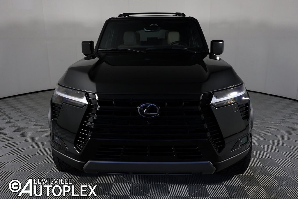 2024 Lexus GX 550 Overtrail photo 2