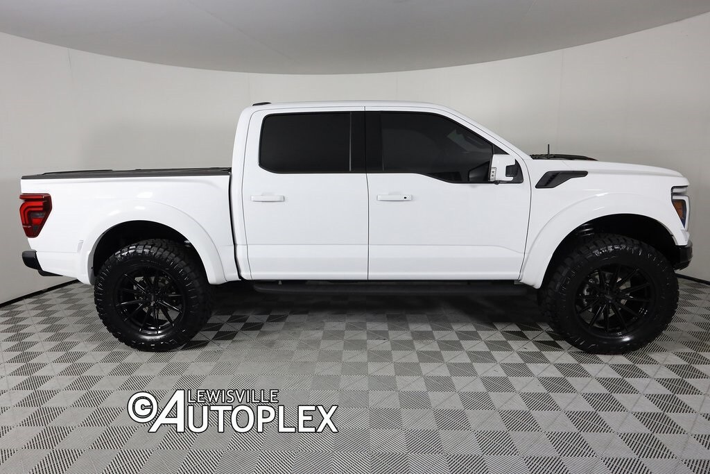 2024 Ford F-150 Raptor photo 4