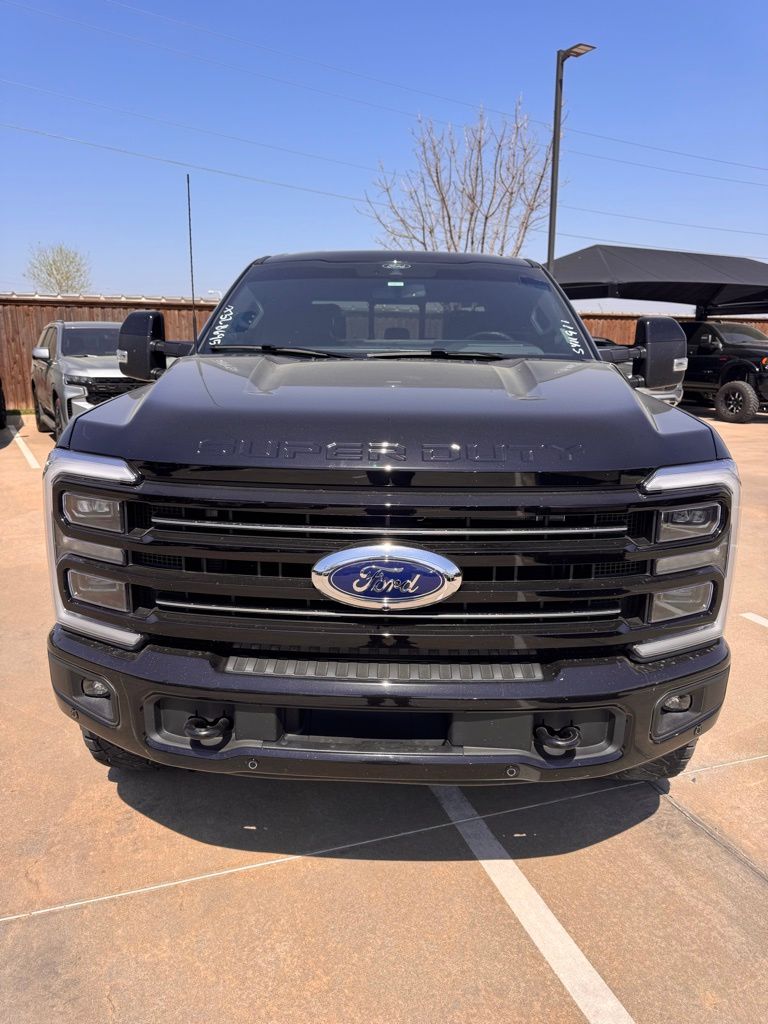 2025 Ford F-250 Super Duty Platinum