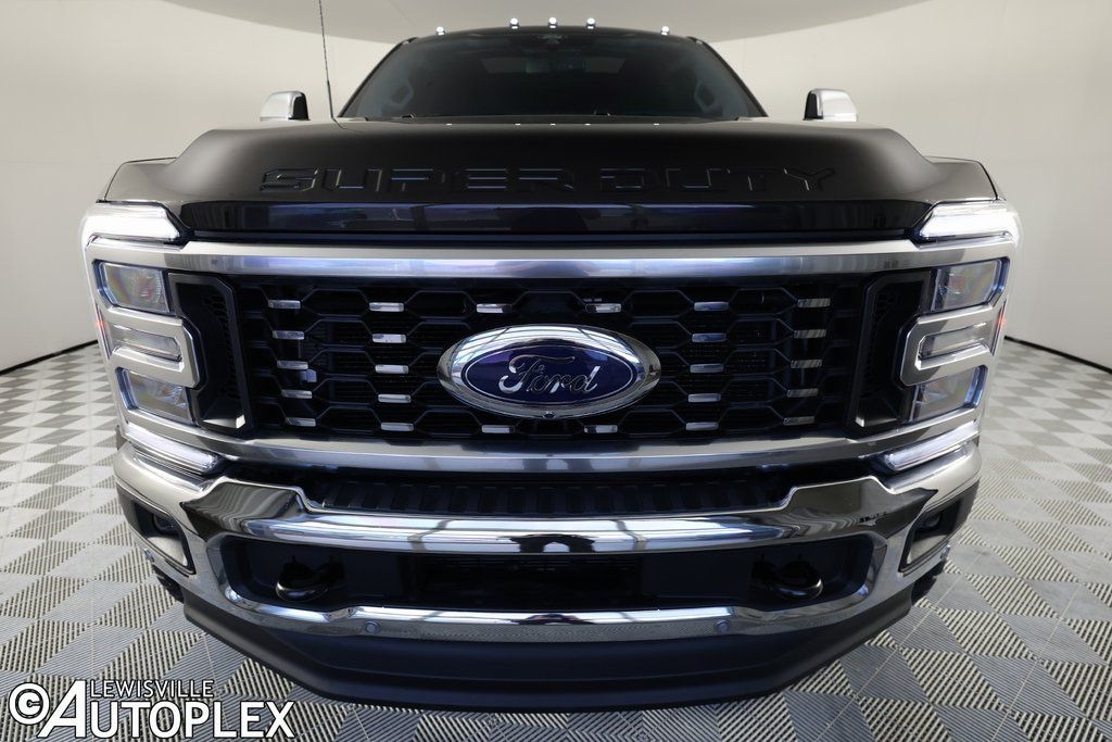 Used 2025 Ford F-450 Lariat Truck