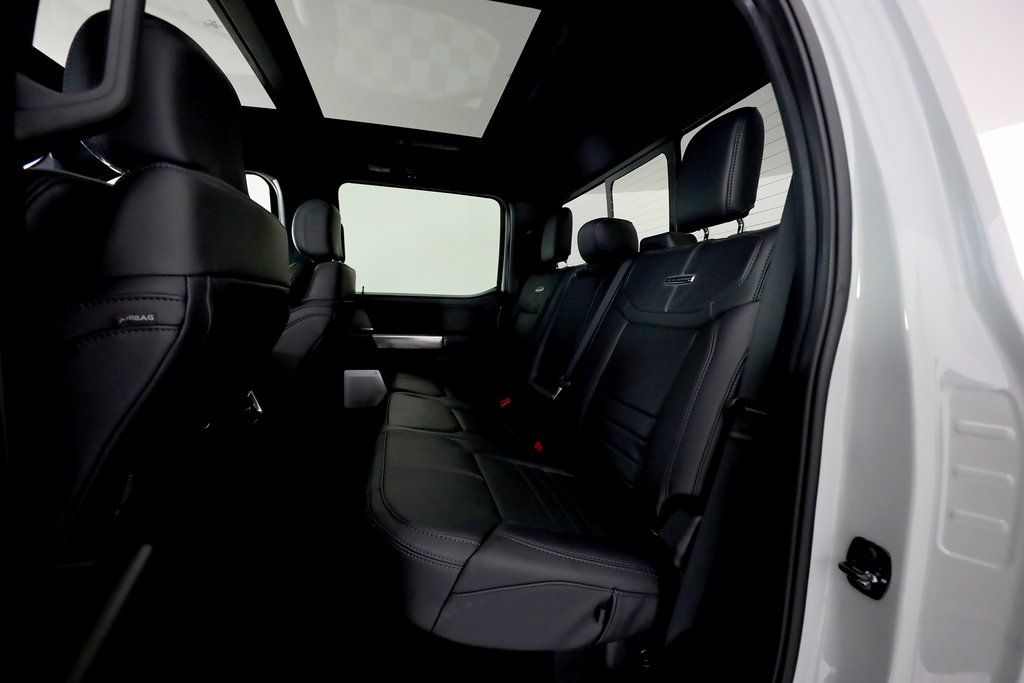 2025 Ford F-250 Super Duty Platinum - Photo 13