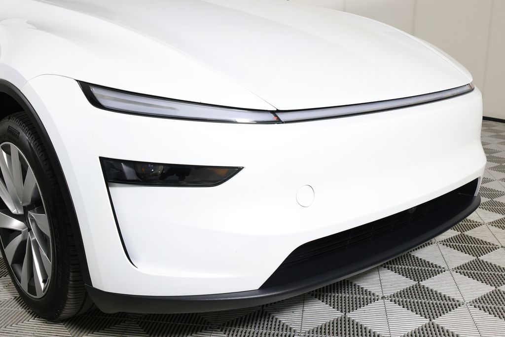 2026 Tesla Model Y Long Range - Photo 33