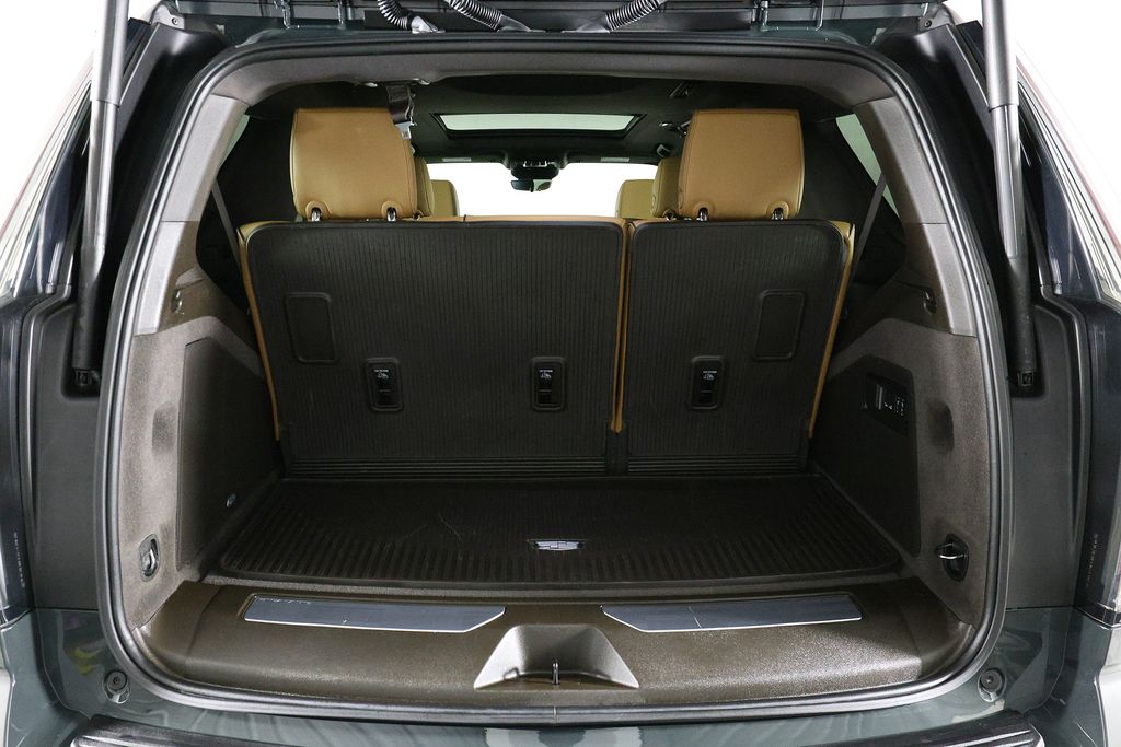 2026 Cadillac Escalade Luxury - Photo 13