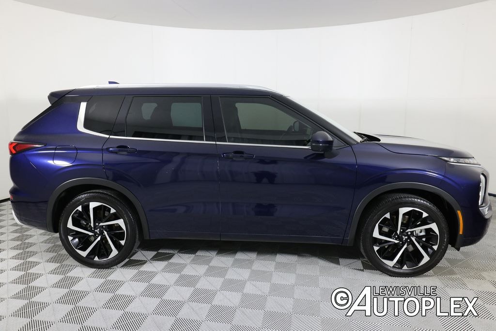 Used 2023 Mitsubishi Outlander SEL SUV