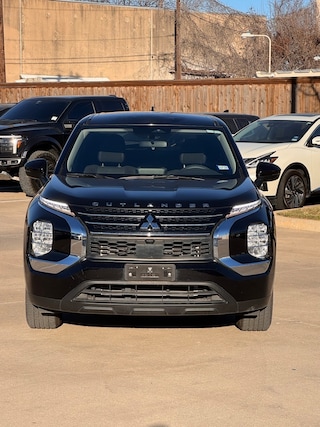 Used 2024 Mitsubishi Outlander SUV ES For Sale in Fort Worth