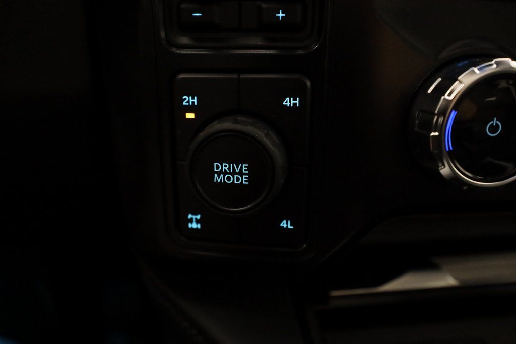 2025 Ford F-250 Super Duty Platinum - Photo 35