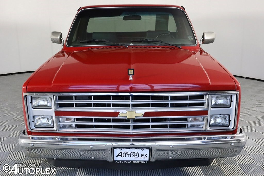 1986 Chevrolet C/K Pickup photo 2