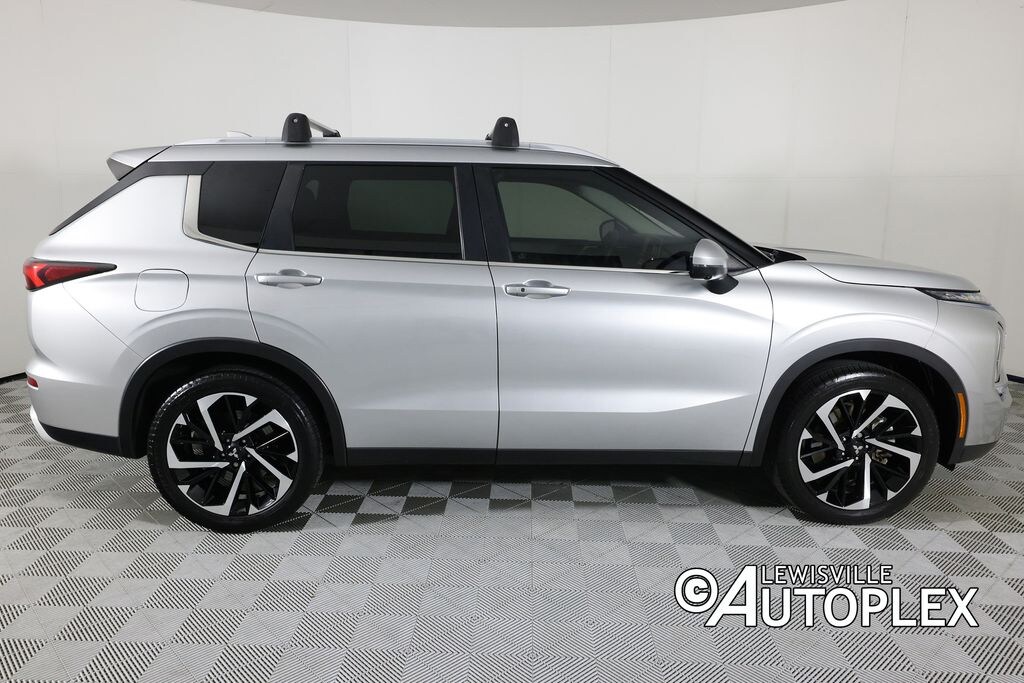 Used 2022 Mitsubishi Outlander SE SUV