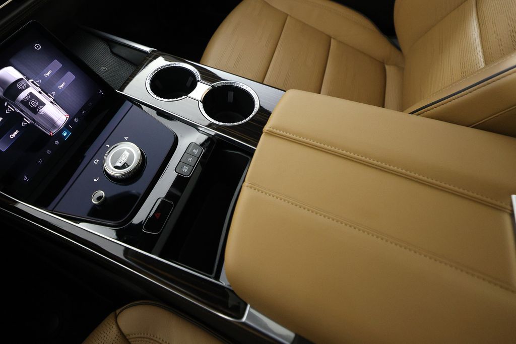 2026 Cadillac Escalade Luxury - Photo 40