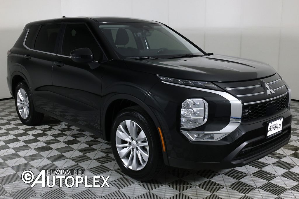 Used 2026 Mitsubishi Outlander ES SUV