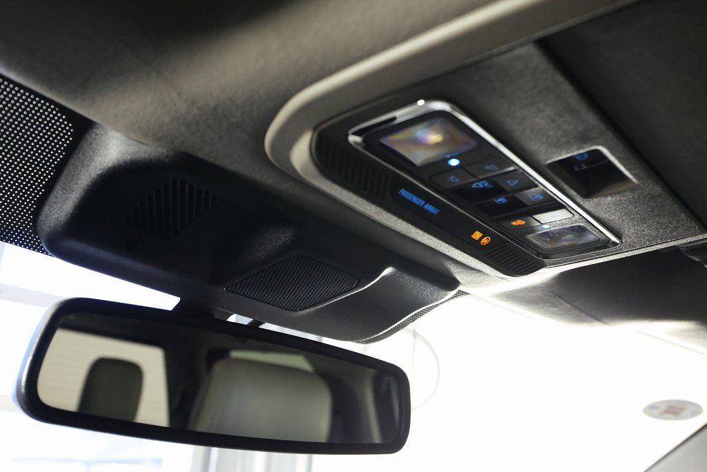 2025 Ford F-350 Super Duty Platinum - Photo 32