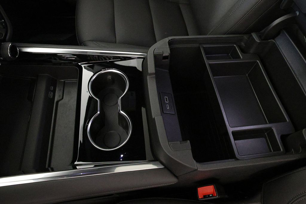 2026 Chevrolet Tahoe Z71 - Photo 39