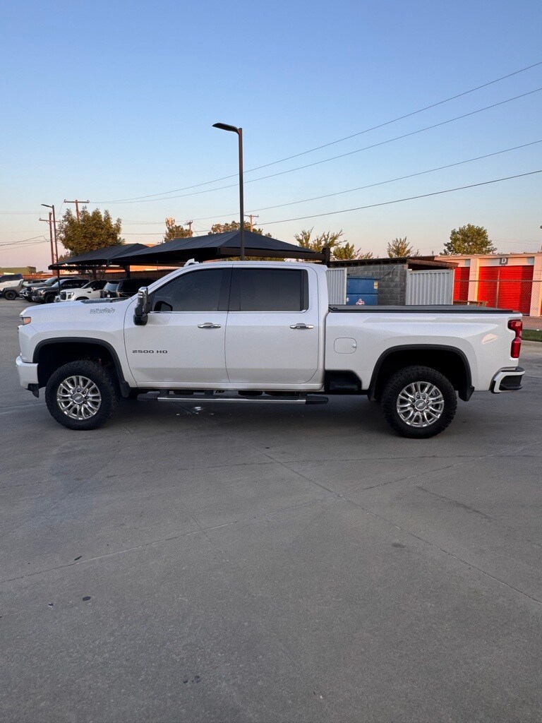2020 Chevrolet Silverado 2500HD High Country photo 2
