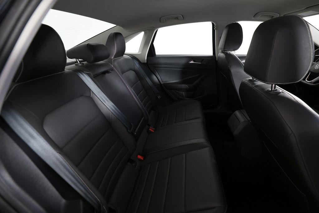 2024 Volkswagen Jetta SE - Photo 11