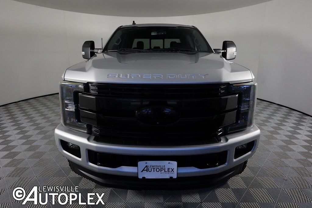 2019 Ford F-250 Lariat photo 2