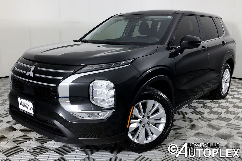 Used 2026 Mitsubishi Outlander ES SUV