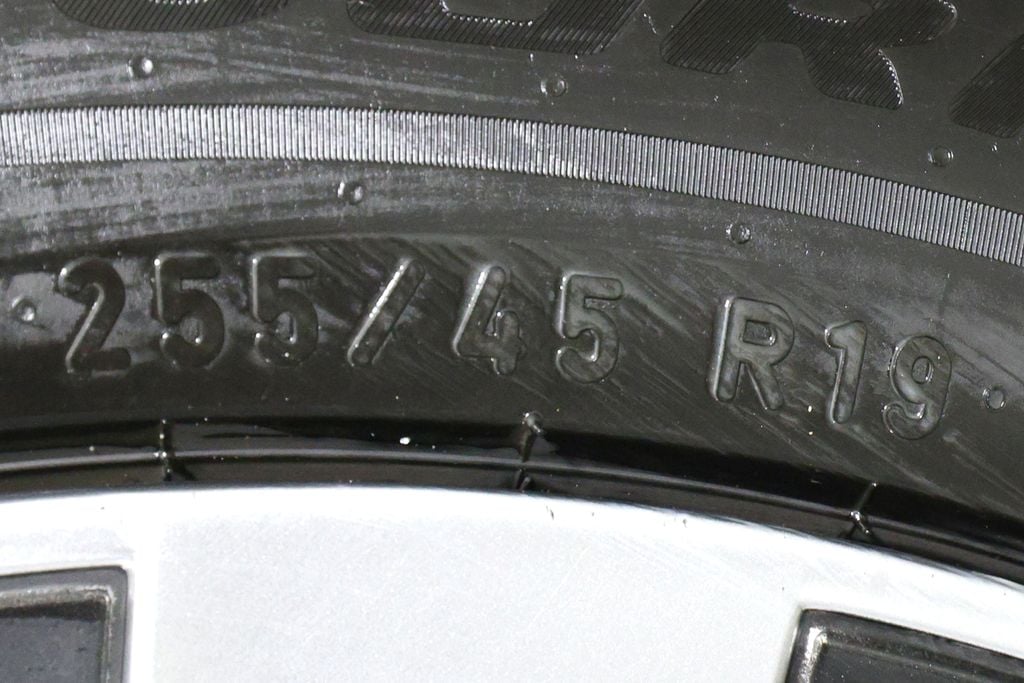 2026 Tesla Model Y Long Range - Photo 39