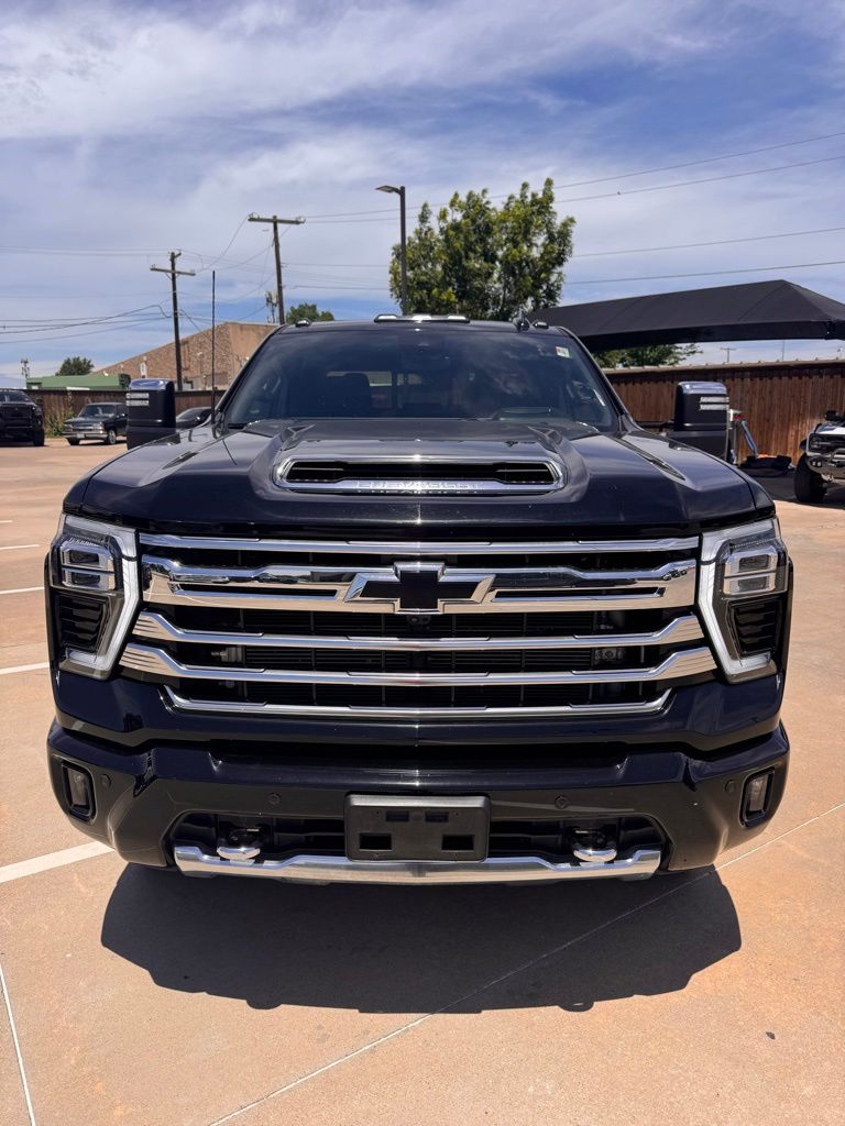2024 Chevrolet Silverado HD High Country 4WD Crew Cab Long Box DRW's photo