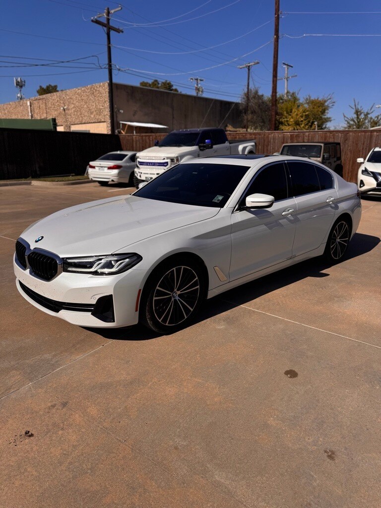 2023 Bmw 530i Sedan photo 2