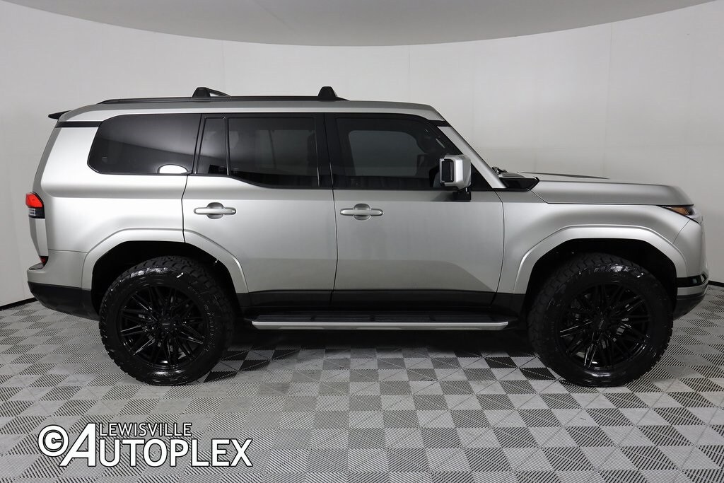 2025 Lexus GX 550 Luxury photo 4