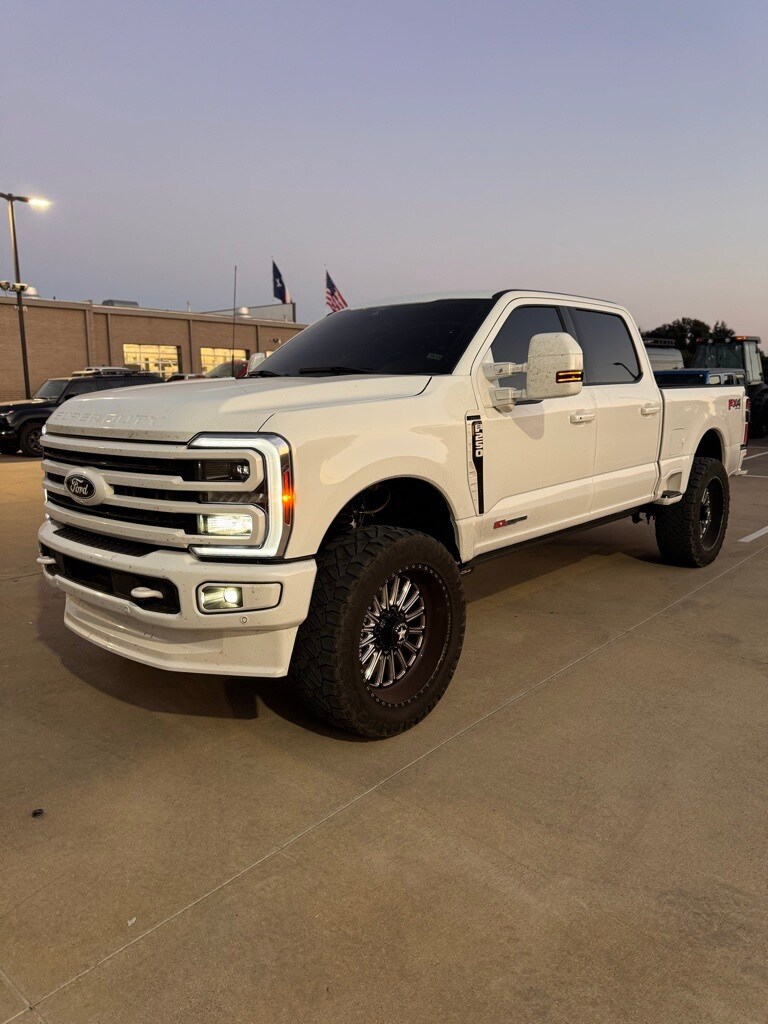 2024 Ford F-250 Limited photo 2