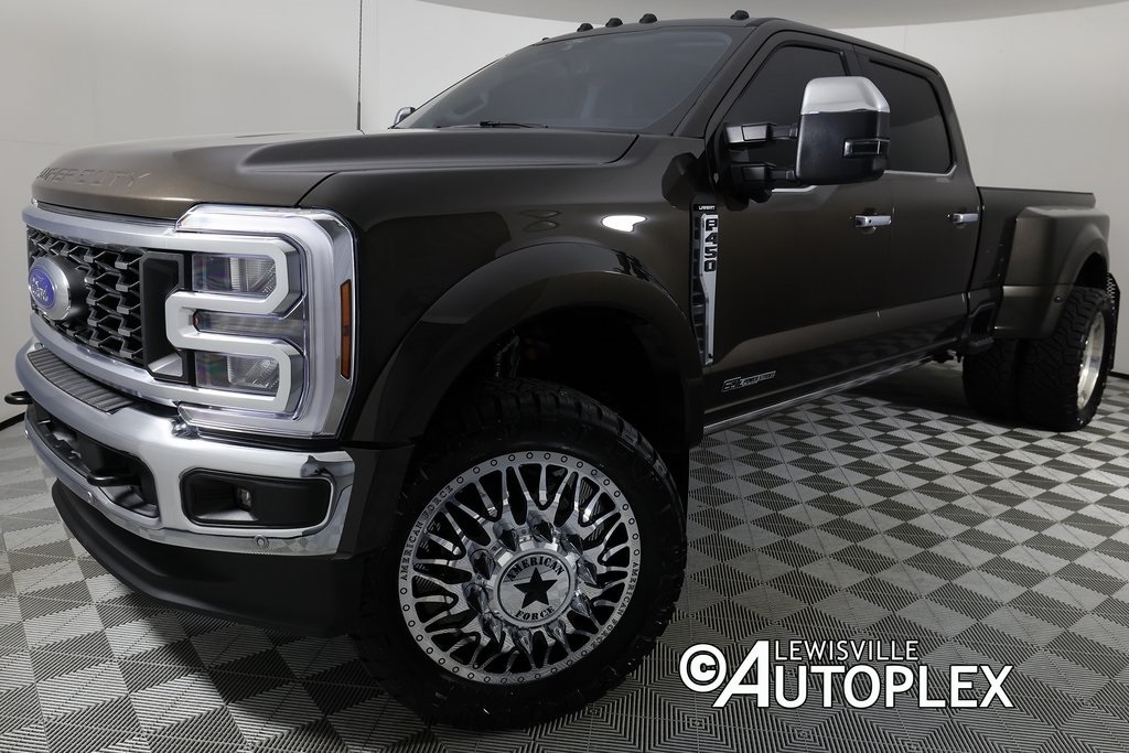 2025 Ford F-450 Super Duty Lariat