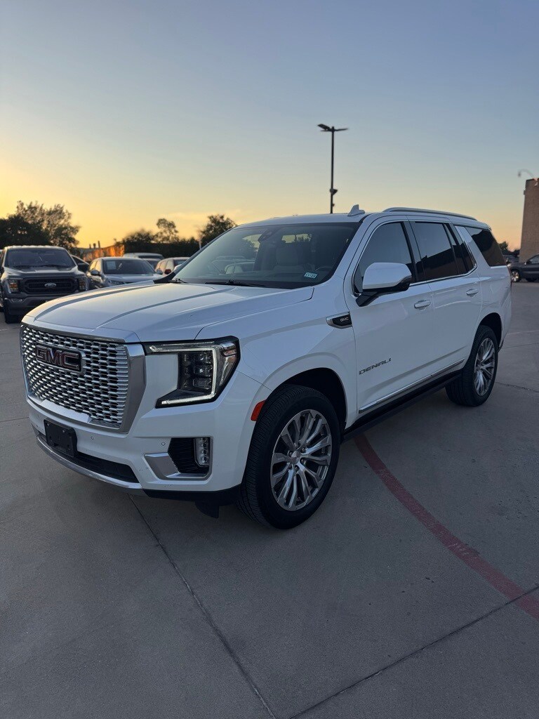 2021 Gmc Yukon Denali photo 2