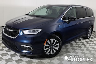 2024 Chrysler Pacifica Plug-In Hybrid Select Minivan/Van