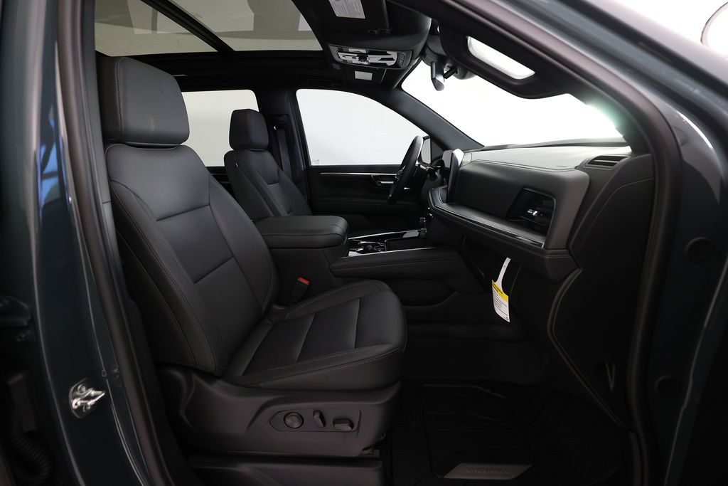2026 Chevrolet Tahoe Z71 - Photo 10