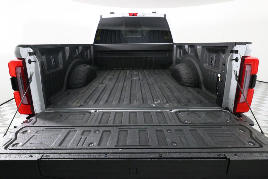 2025 Ford F-250 Super Duty Platinum - Photo 7