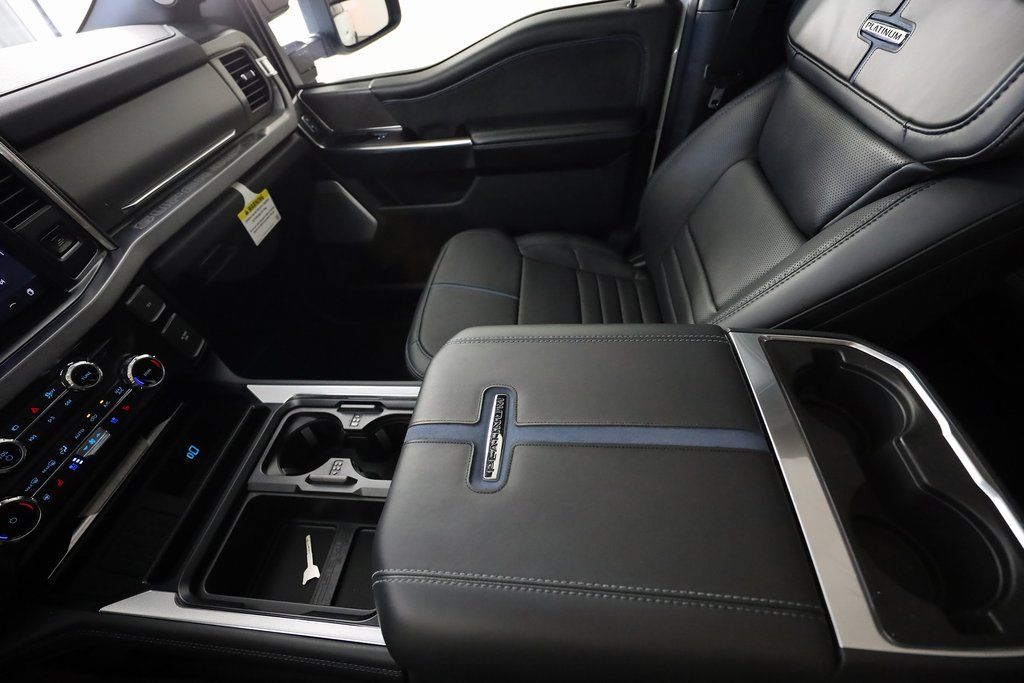 2025 Ford F-250 Super Duty Platinum - Photo 41