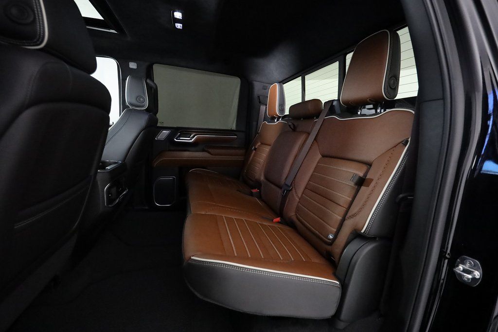 2024 GMC Sierra 3500HD Denali Ultimate - Photo 14