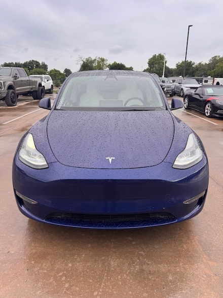2022 Tesla Model Y SUV Performance
