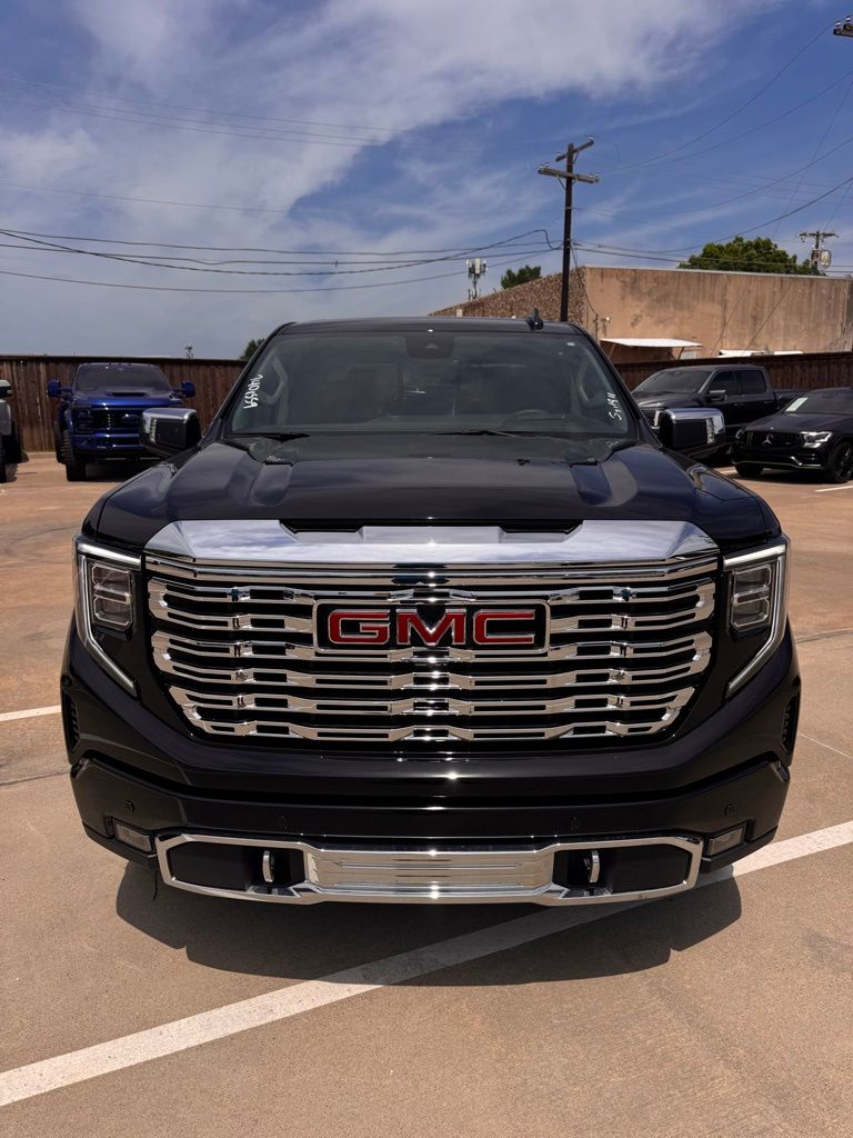 2024 GMC Sierra 4WD Crew Cab Short Box Denali's photo