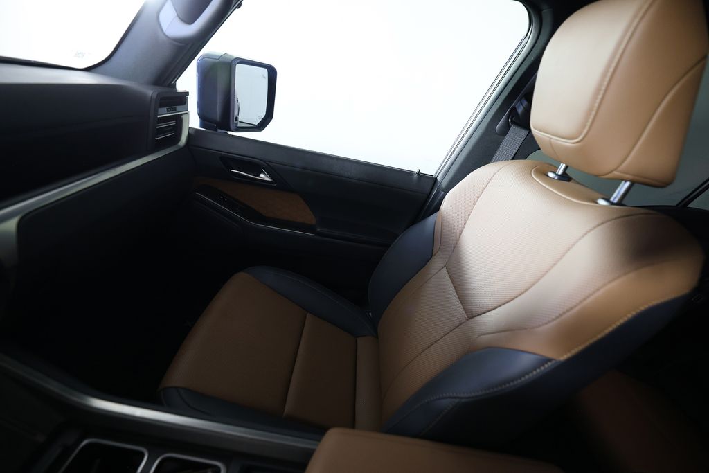 2024 Lexus GX Premium+ - Photo 32