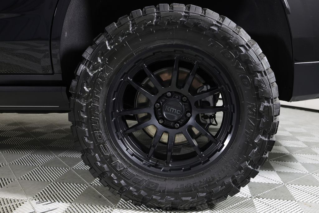 2025 GMC Yukon AT4 - Photo 51