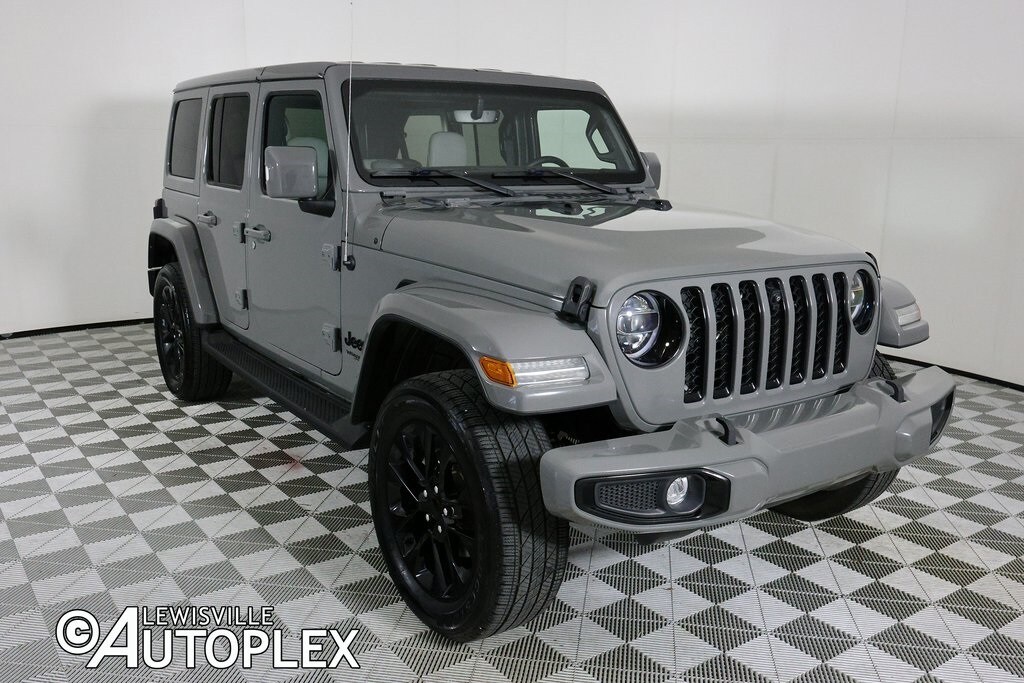 2022 Jeep Wrangler Unlimited Sahara High Altitude photo 3