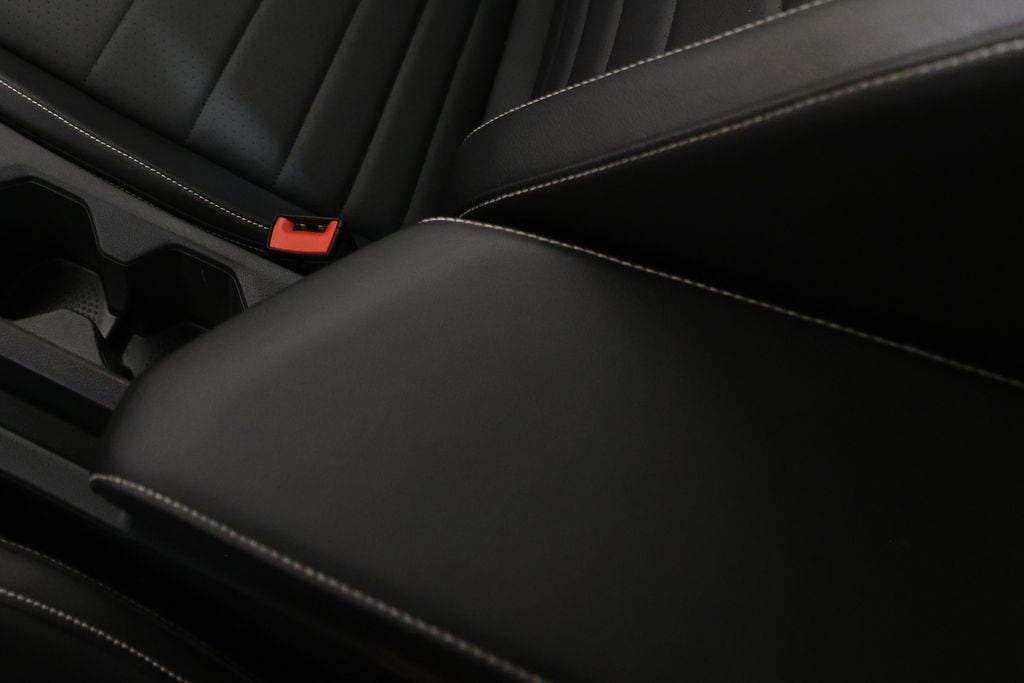 2024 Volkswagen Jetta SE - Photo 32