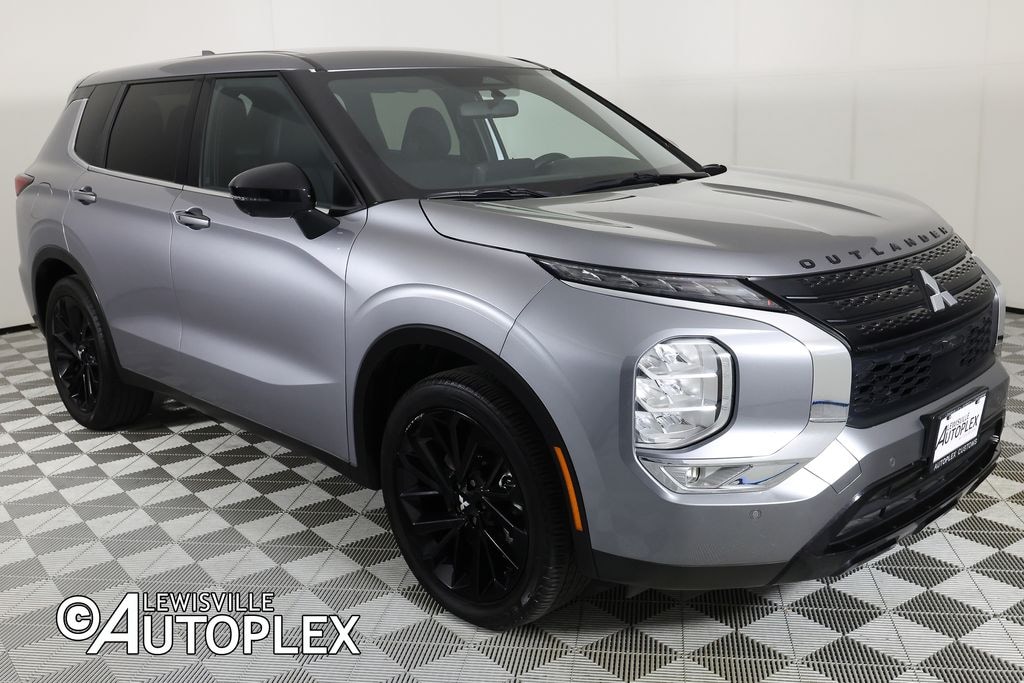 Used 2024 Mitsubishi Outlander SE Black Edition SUV