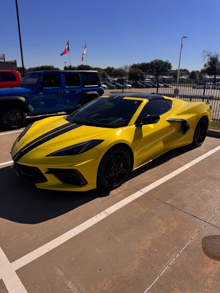 2021 Chevrolet Corvette Stingray 3LT photo 2