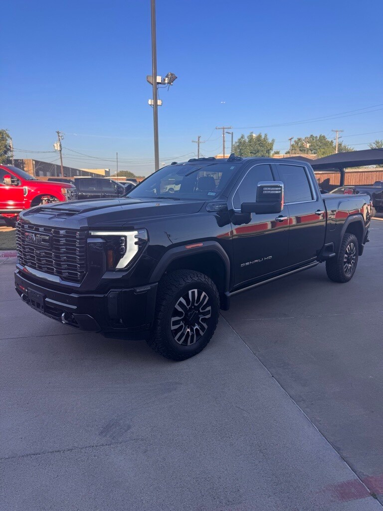 2024 Gmc Sierra 3500 HD Denali Ultimate photo 2